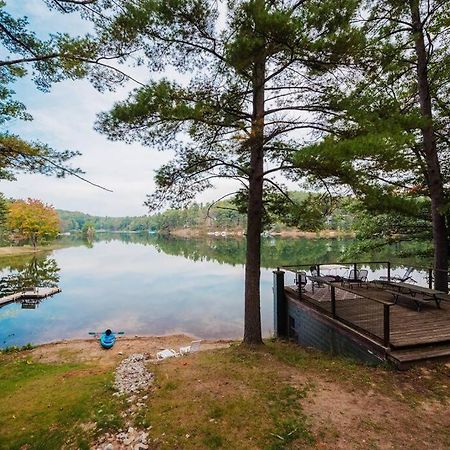 Cozy Cottage On Arbutus Lake 트래버스 시티 외부 사진
